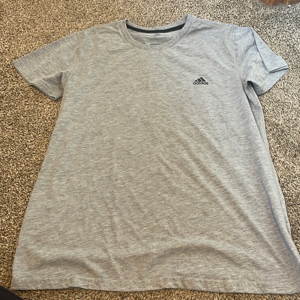 Adidas T-Shirt